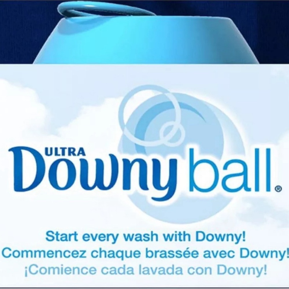 NEW Ultra Downy Ball Liquid Fabric Softener Dispenser Laundry Washer